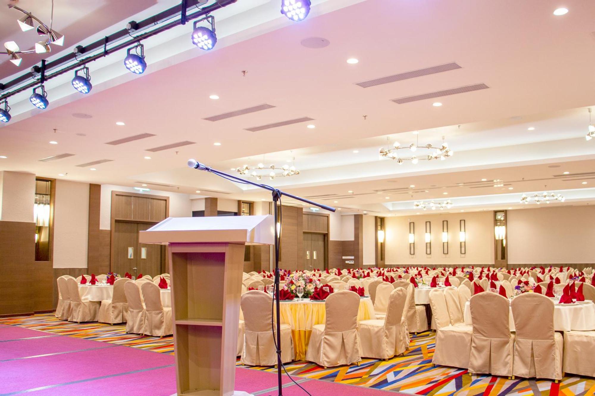 Arena Premier Hotel Seremban Eksteriør bilde